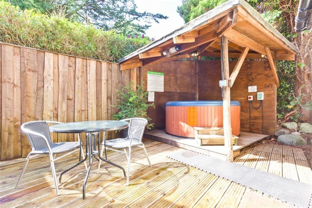 Villa Bridge House With Private Hot Tub, Coniston Exterior foto